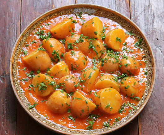 Картопля в томаті