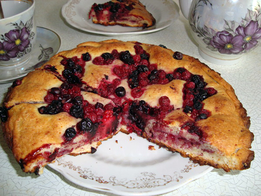 Монтефріо - пиріг з ягодами і сиром
