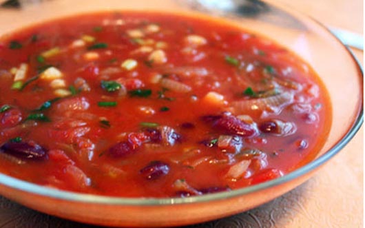 Пісний суп з червоної квасолі