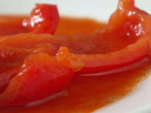 Перець в томатному соусі